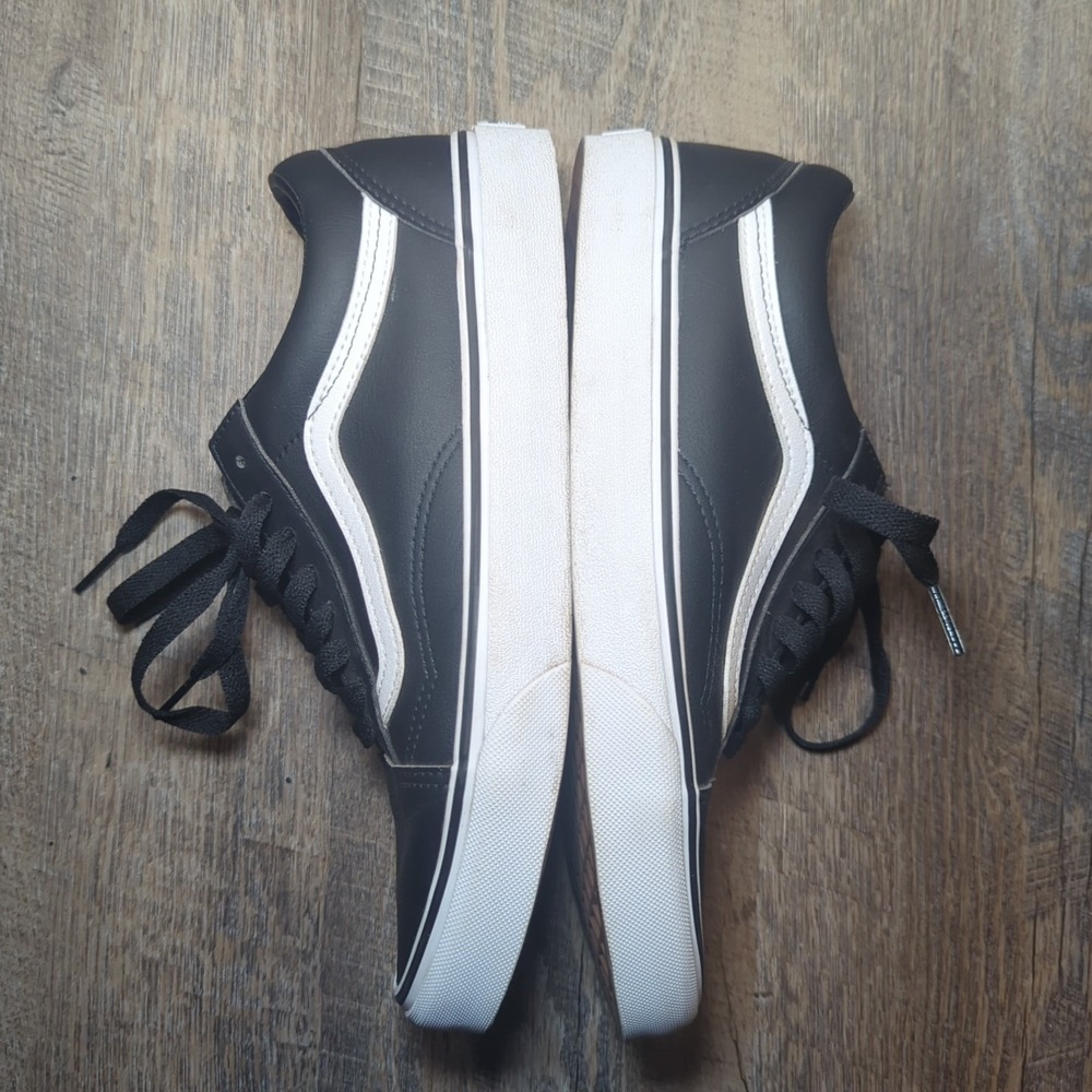 Vans Old Skool Men's 7.5 Women's 9 Black White Low Top Skate Sneakers Classic - Picture 10 of 13